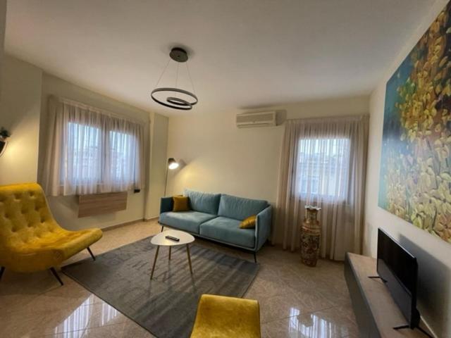 Evendum Central Apartment 1 Tirana Bagian luar foto